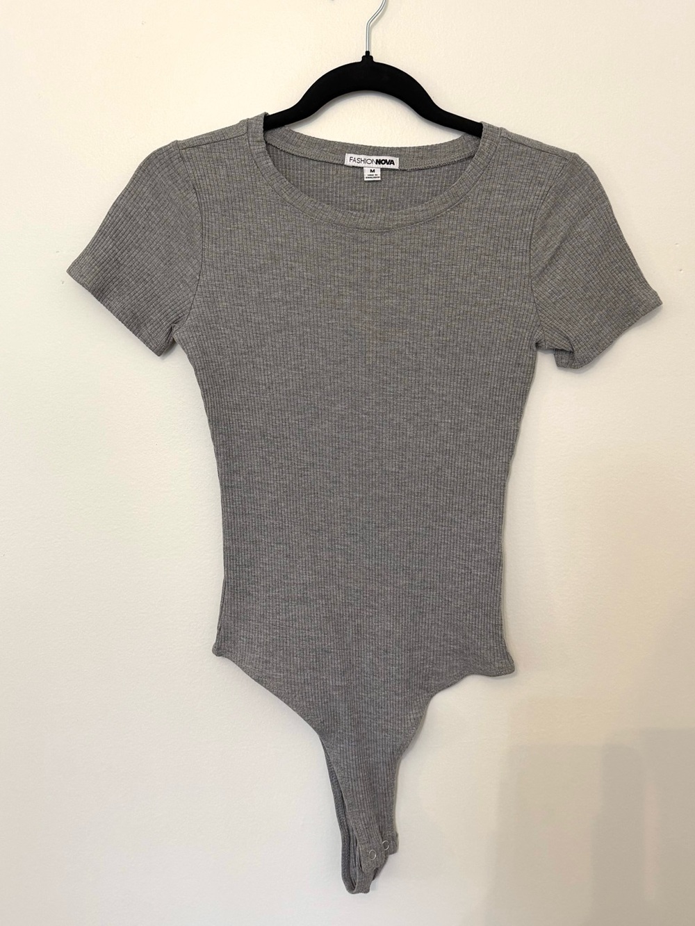 Fashion Nova Gray Ribbed Short Sleeve Crewneck Bodysuit - Heather Gray